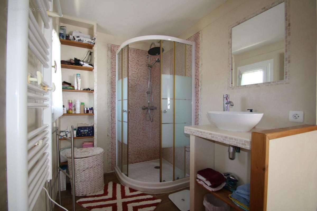EXCLUSIVITÉ : Maison de Charme avec Vue Lac – Vaulx-Milieu (9 min Gare La Verpillière) - photo 10