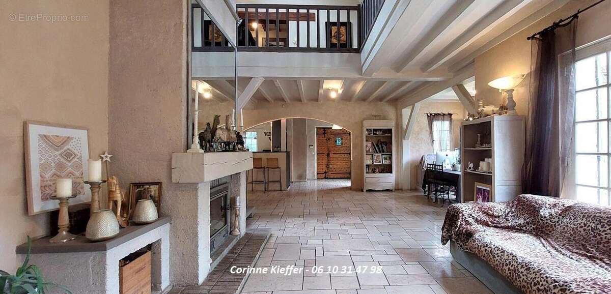 Maison à MONTLIGNON