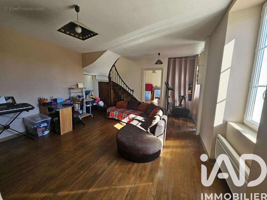 Photo 5 - Maison à XAMBES