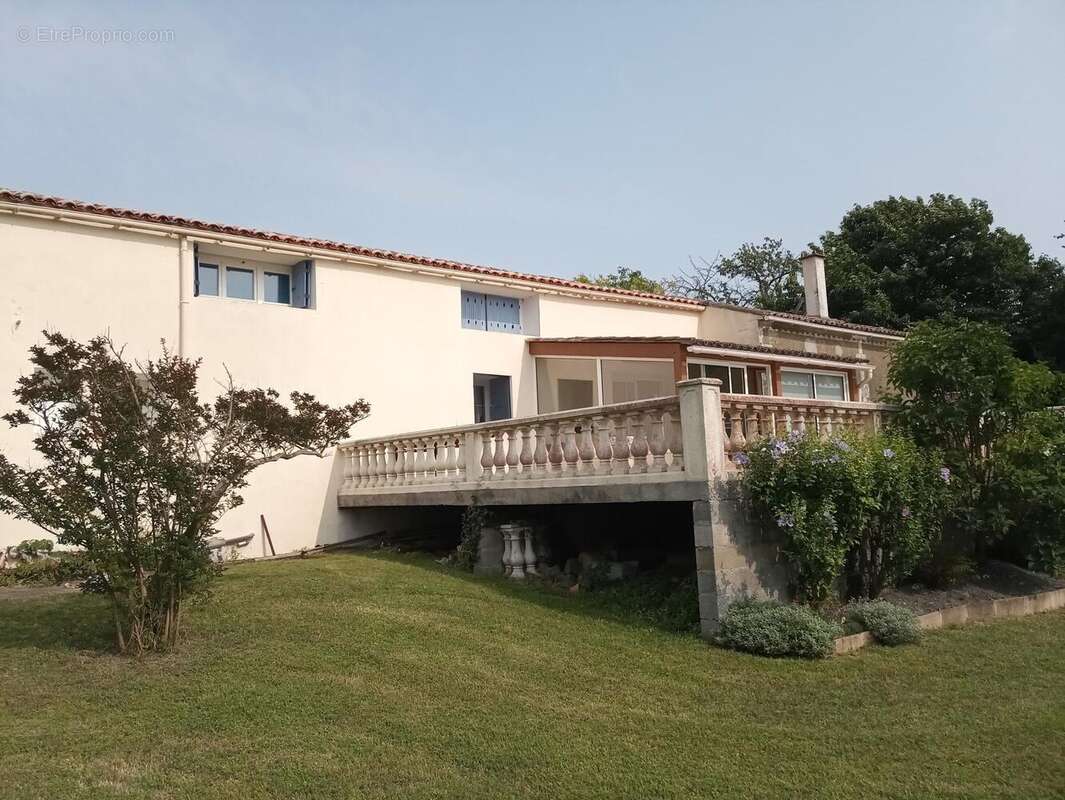 Photo 3 - Maison à CHENAC-SAINT-SEURIN-D'UZET