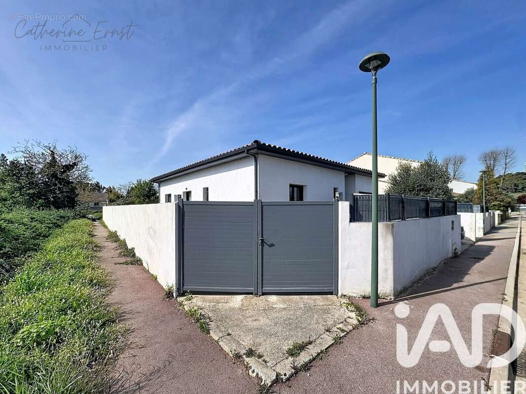 Photo 3 - Maison à MOUSSAN