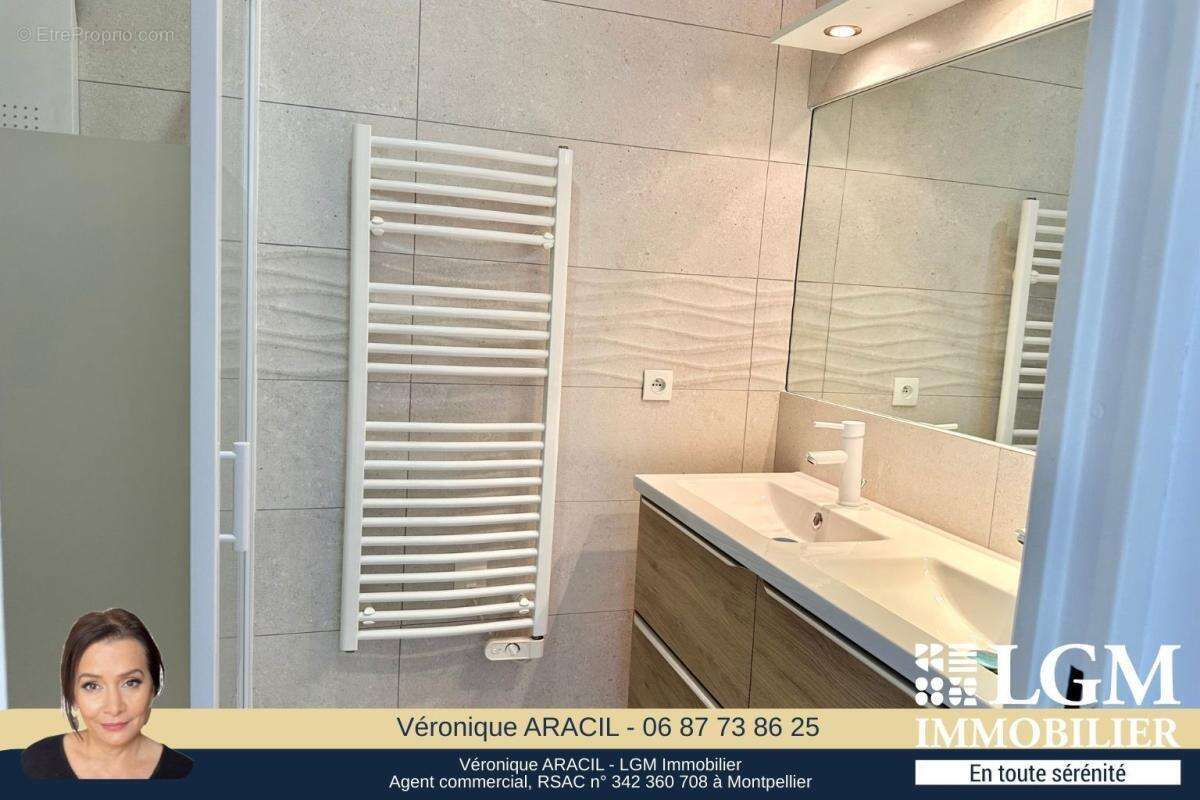 Appartement à MAUGUIO