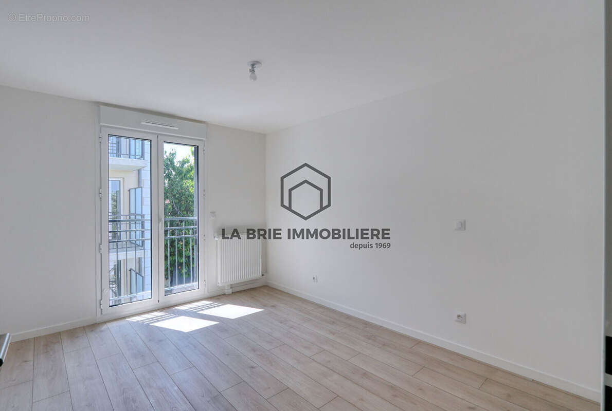 Appartement à VILLIERS-SUR-MARNE