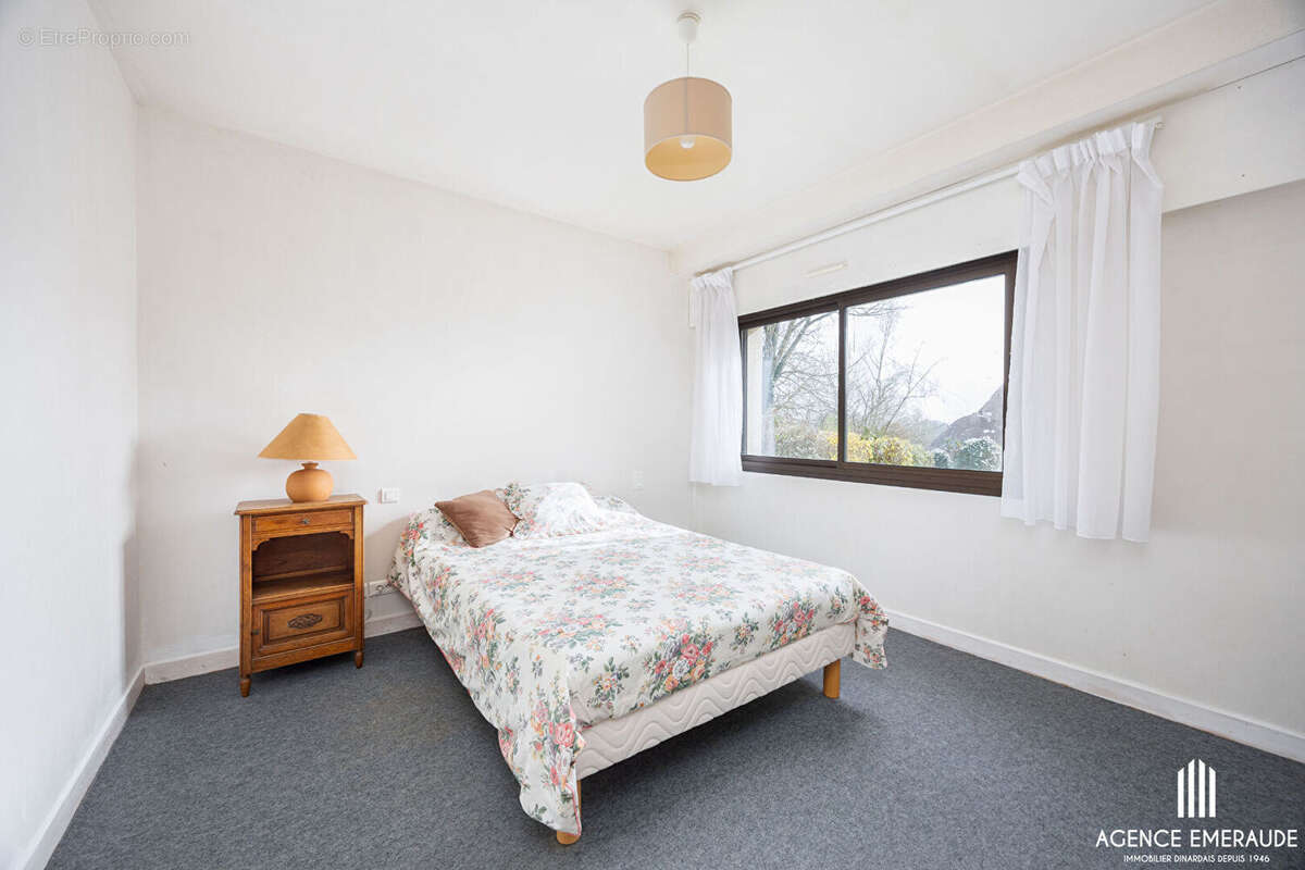 Maison à PLOUER-SUR-RANCE