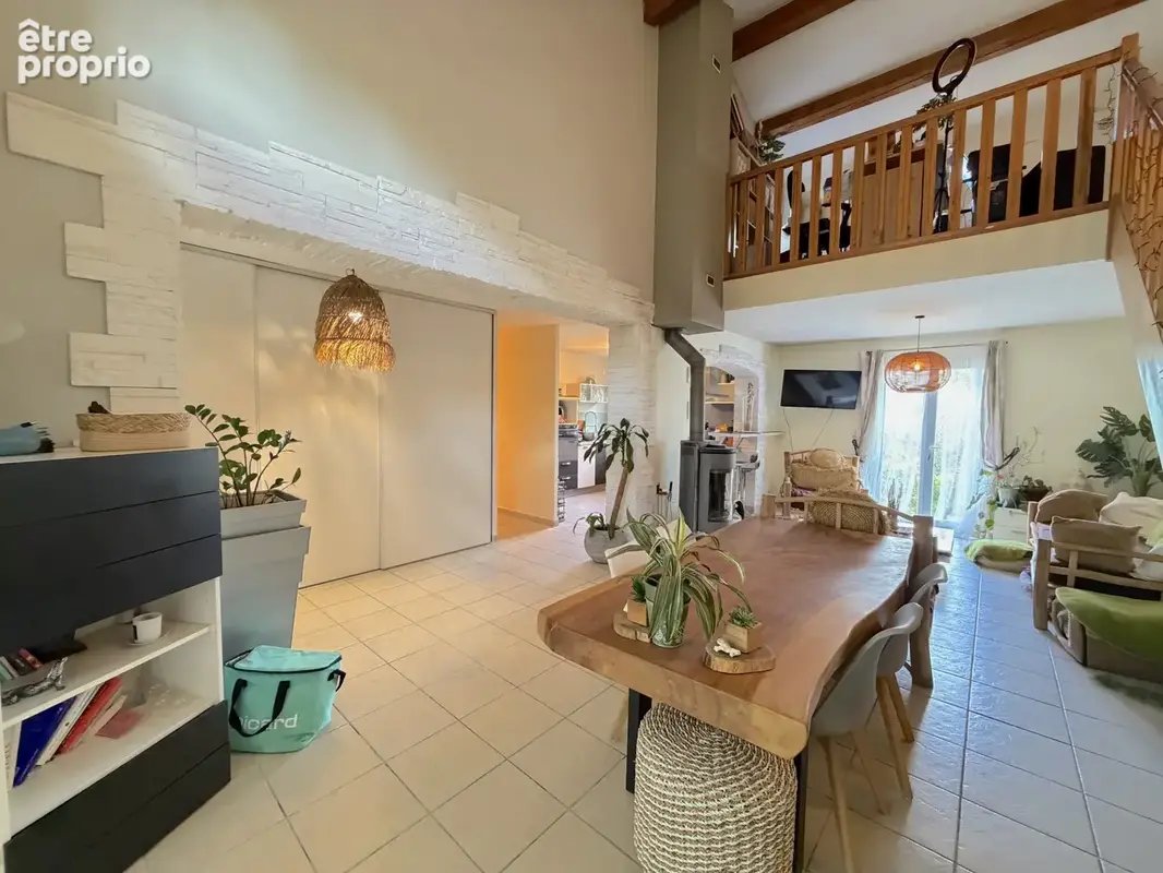 A vendre villa t4 avec piscine et garage saint maximin la sainte baume  - 83470 - photo 4