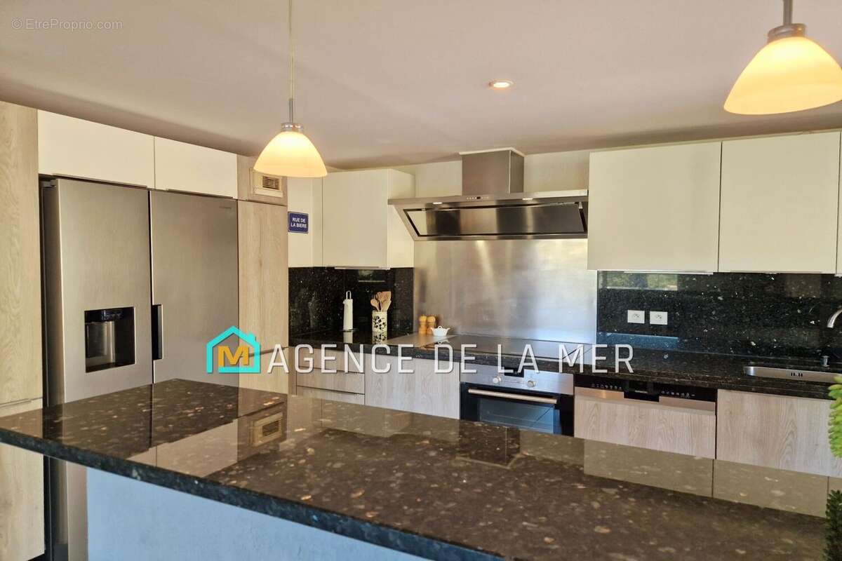 Appartement à MANDELIEU-LA-NAPOULE