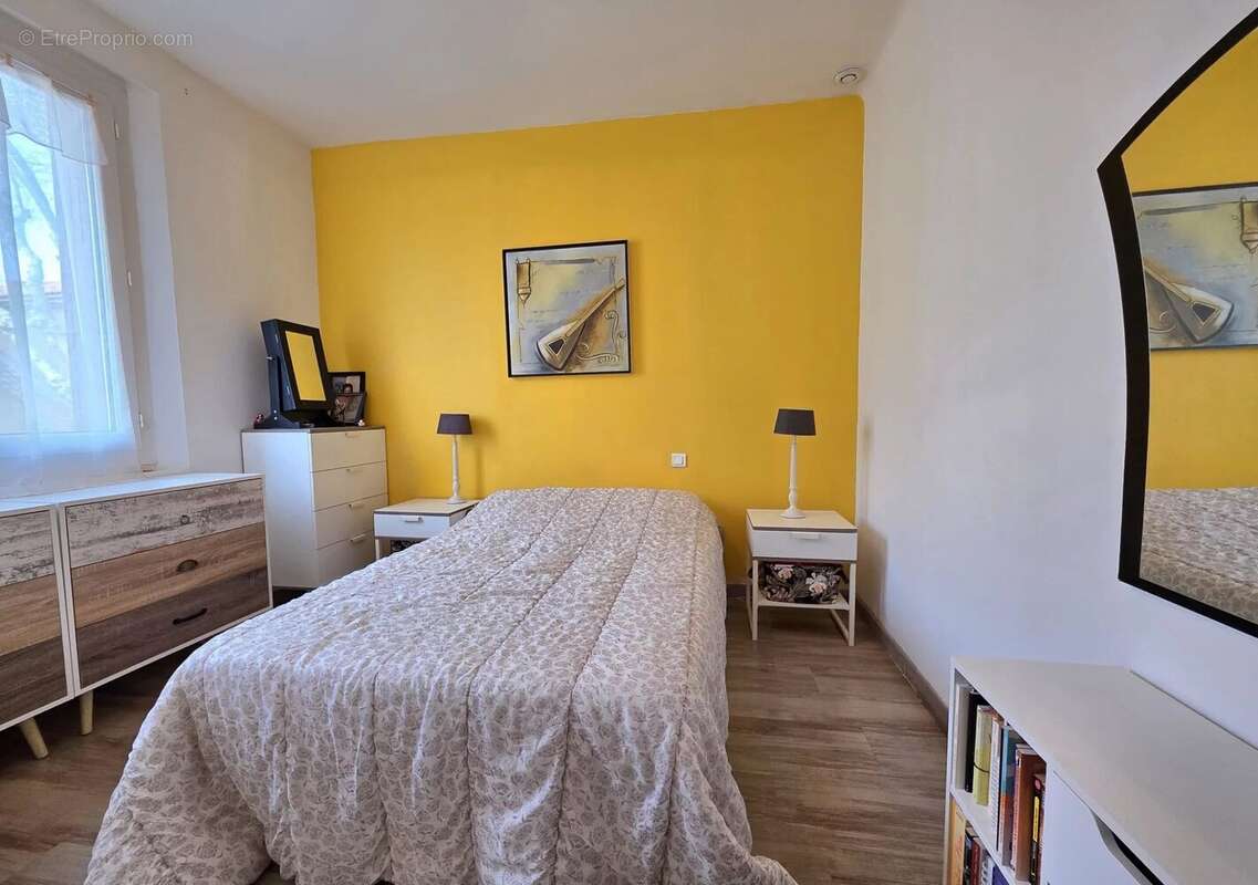 Appartement à PORT-DE-BOUC