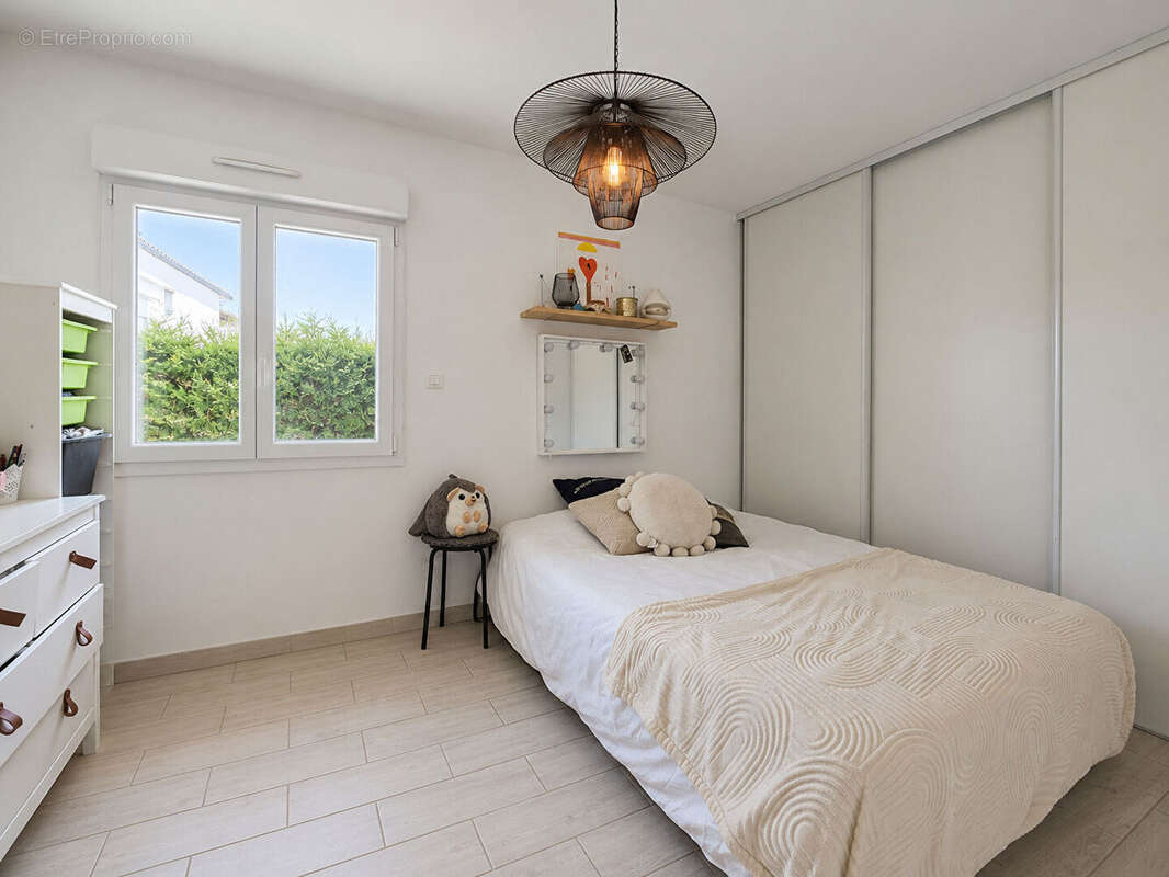 En exclusivité  T2 bis de 51 m² avec extérieur privatif d'environ 200 m² - photo 4