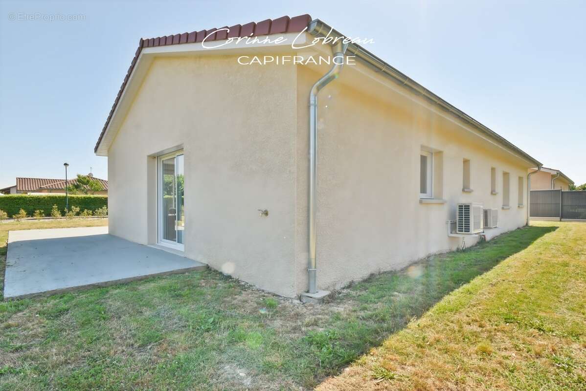 À vendre – Maison de plain-pied de 2024 à Vonnas – 3 chambres – Garage – Terrain de 550 m² - photo 9