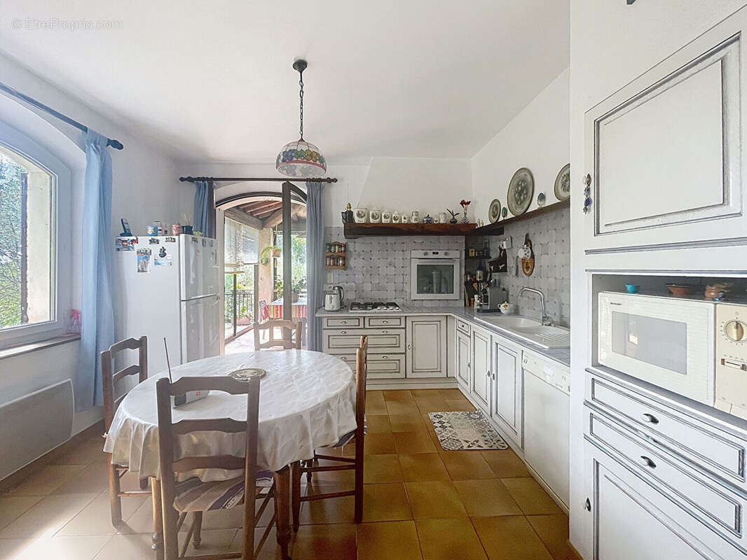 Maison à LES ANGLES