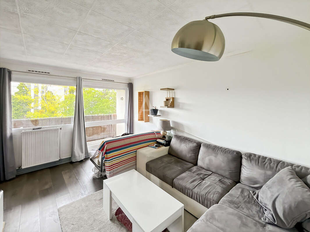 Appartement à LES MUREAUX