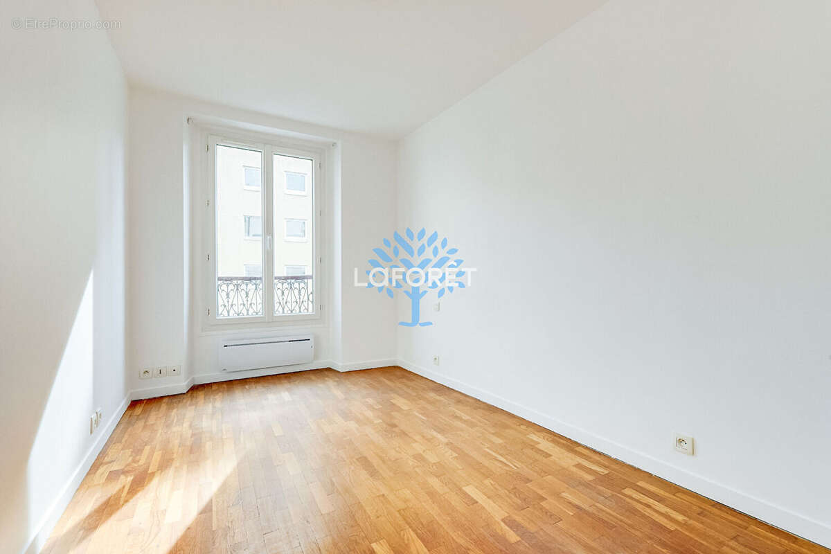Appartement à PARIS-11E