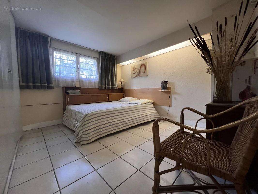 Maison à LES CLAYES-SOUS-BOIS