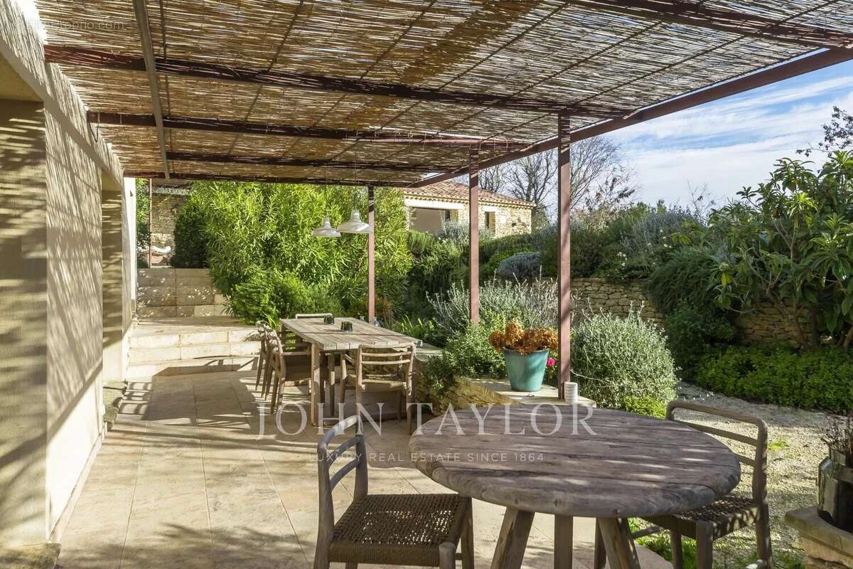 Maison à CABRIERES-D&#039;AVIGNON