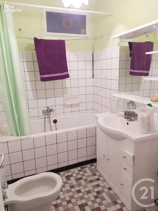 Maison 7 pièces 131 m² à vendre à Saint-Martin-De-Coux (17360) - photo 8