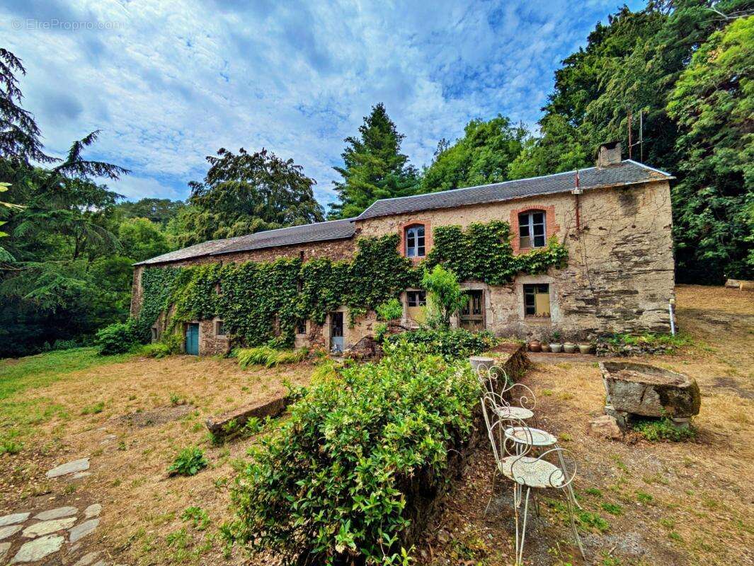 Maison 8 pièces / 158 m² / 265 000 EUR / VABRE - photo 15