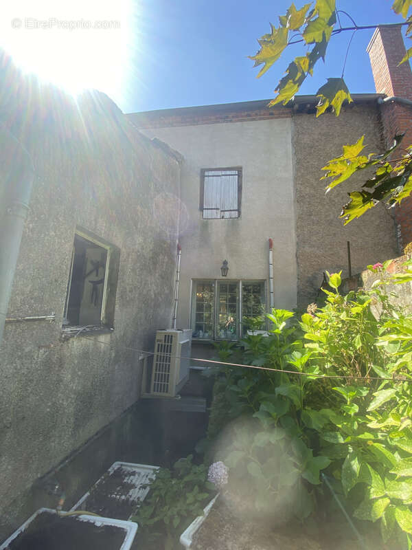 Maison de village à rénover   Environ 120 m2 habitables   Calme et potentiel - photo 22