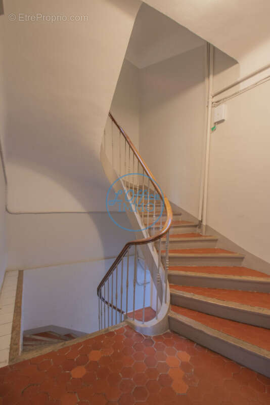 Appartement 40 m² à Toulon  - photo 8