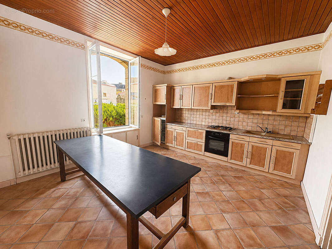 A vendre - Plougonven Centre Bourg - photo 3
