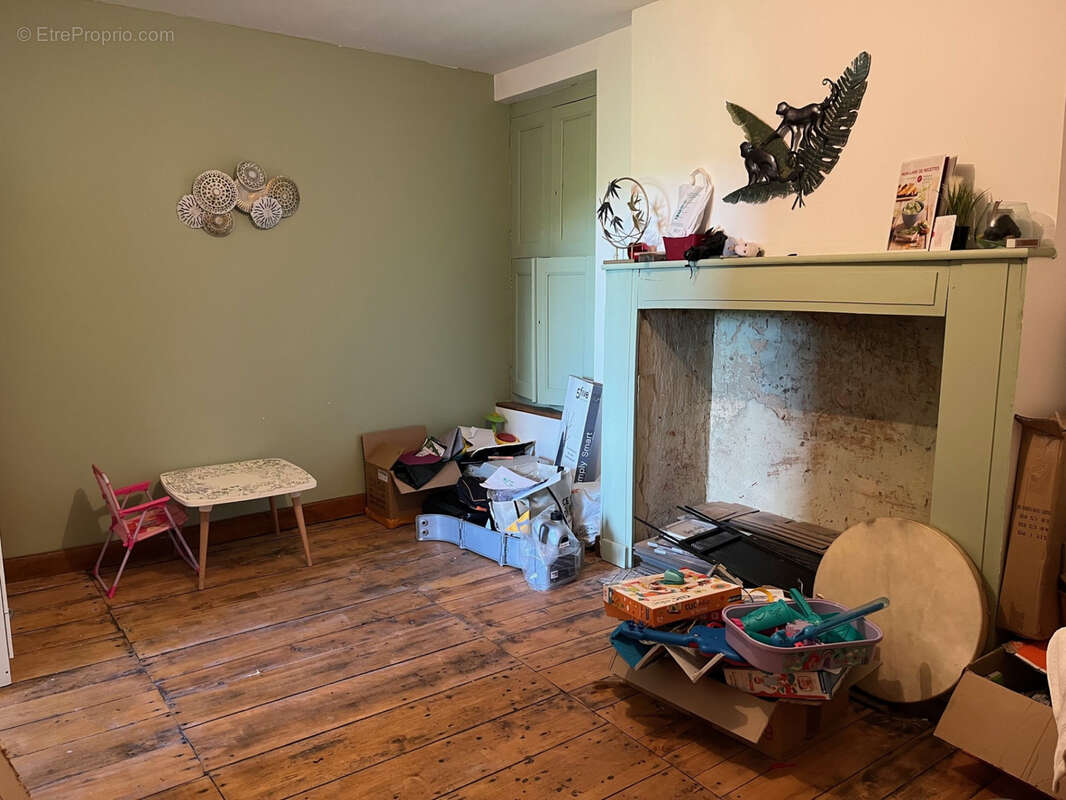 Maison à JUMILHAC-LE-GRAND