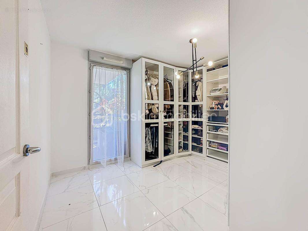 *** Magnifique Appartement T3 de 61m2 avec grande terrasse et garage à Montpellier Ovalie *** - photo 11