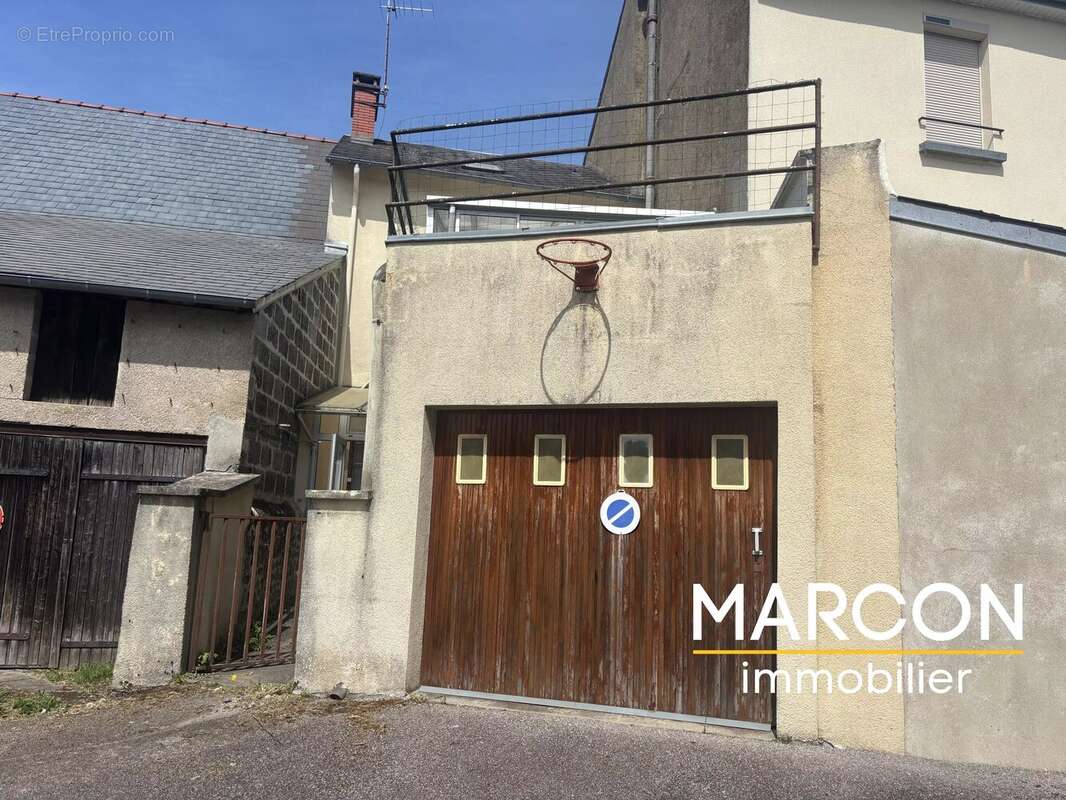 Maison à LA SOUTERRAINE