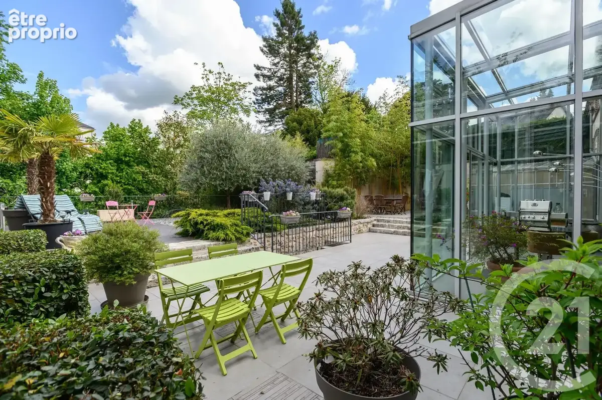 Maison 9 pièces 440 m² à vendre à Chartres (28000) - photo 4