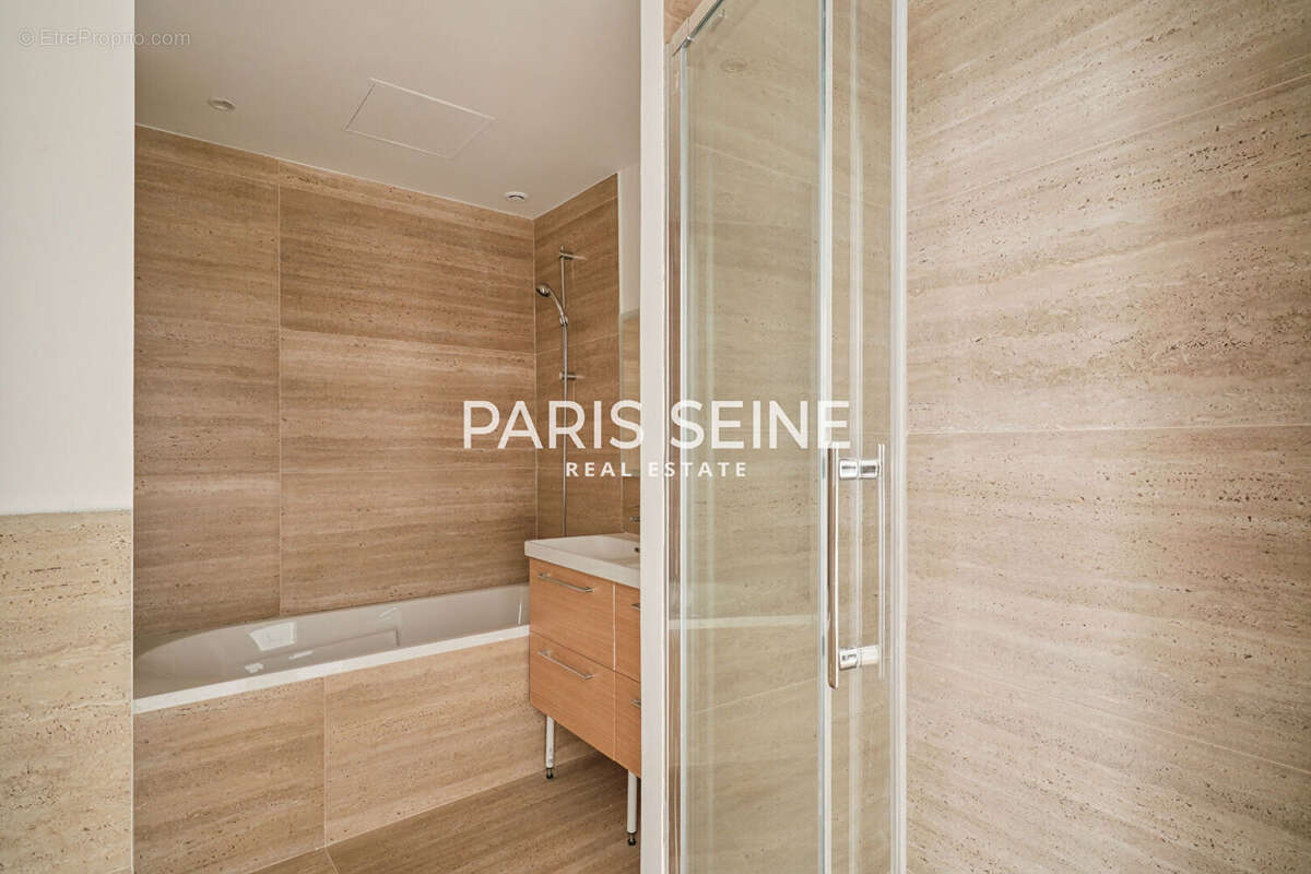 Appartement à PARIS-6E