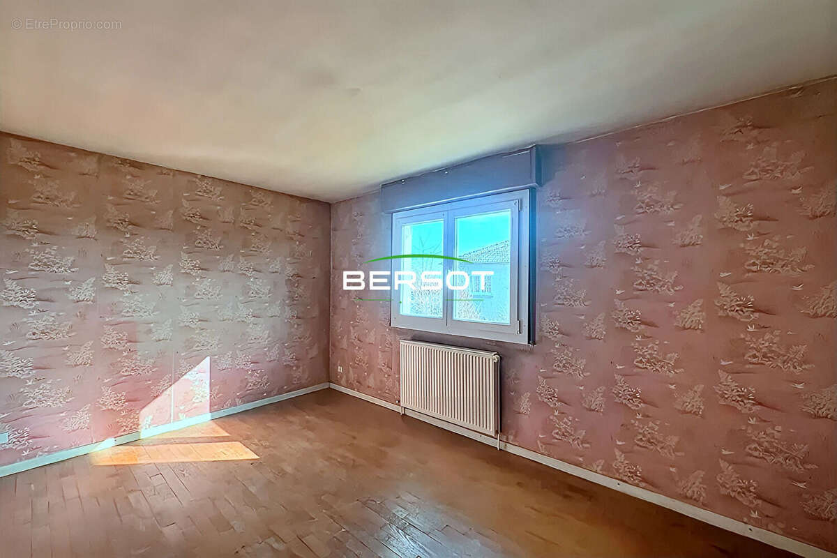 Maison à GOUX-LES-DAMBELIN