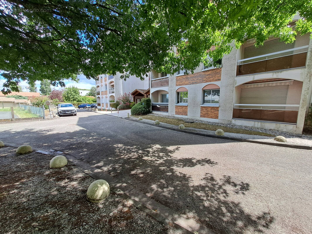 Appartement à VILLENAVE-D&#039;ORNON