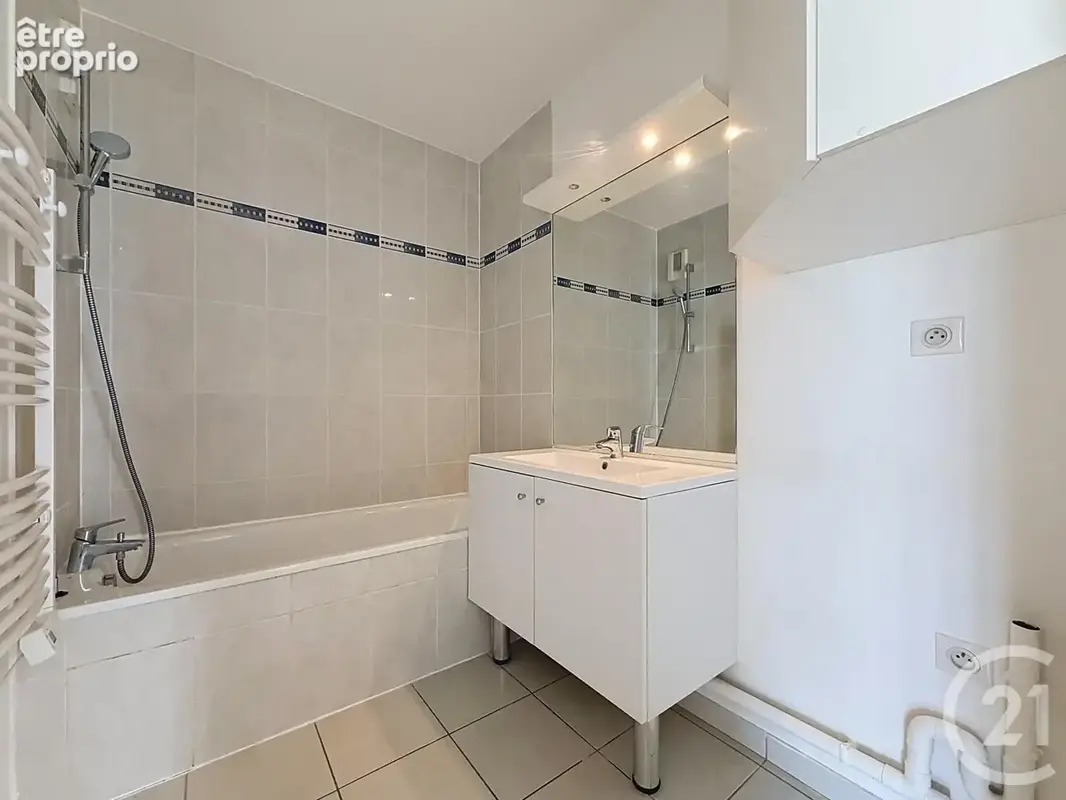 Appartement 3 pièces 60 m² à vendre à Chartres (28000) - photo 9