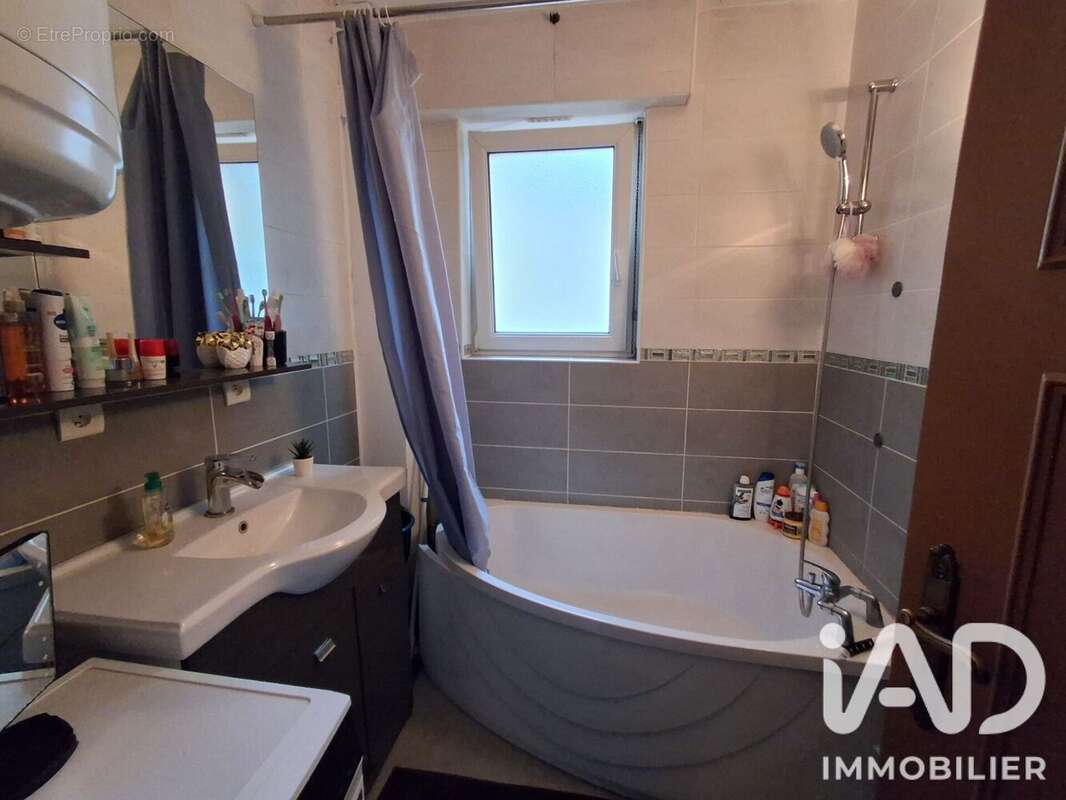 Appartement 79 m² à Illzach  - photo 8