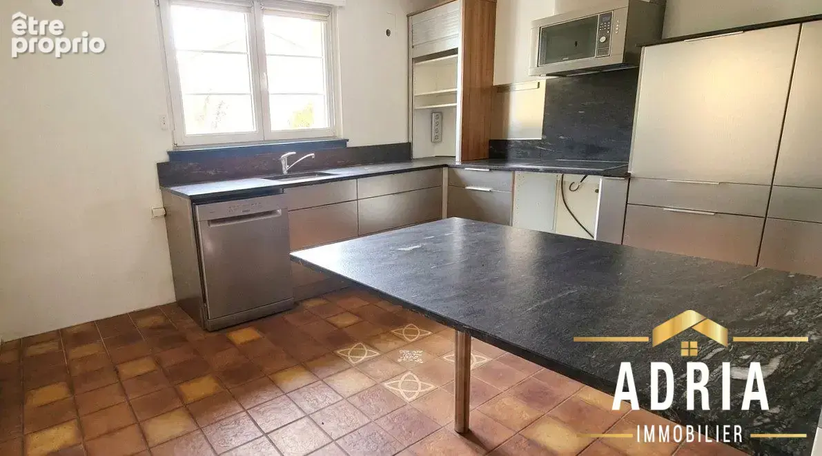 Maison 195 m² à Metz  - photo 6