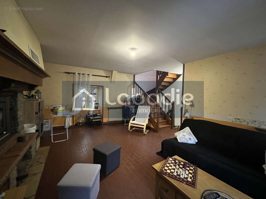 Maison à TESSY-SUR-VIRE