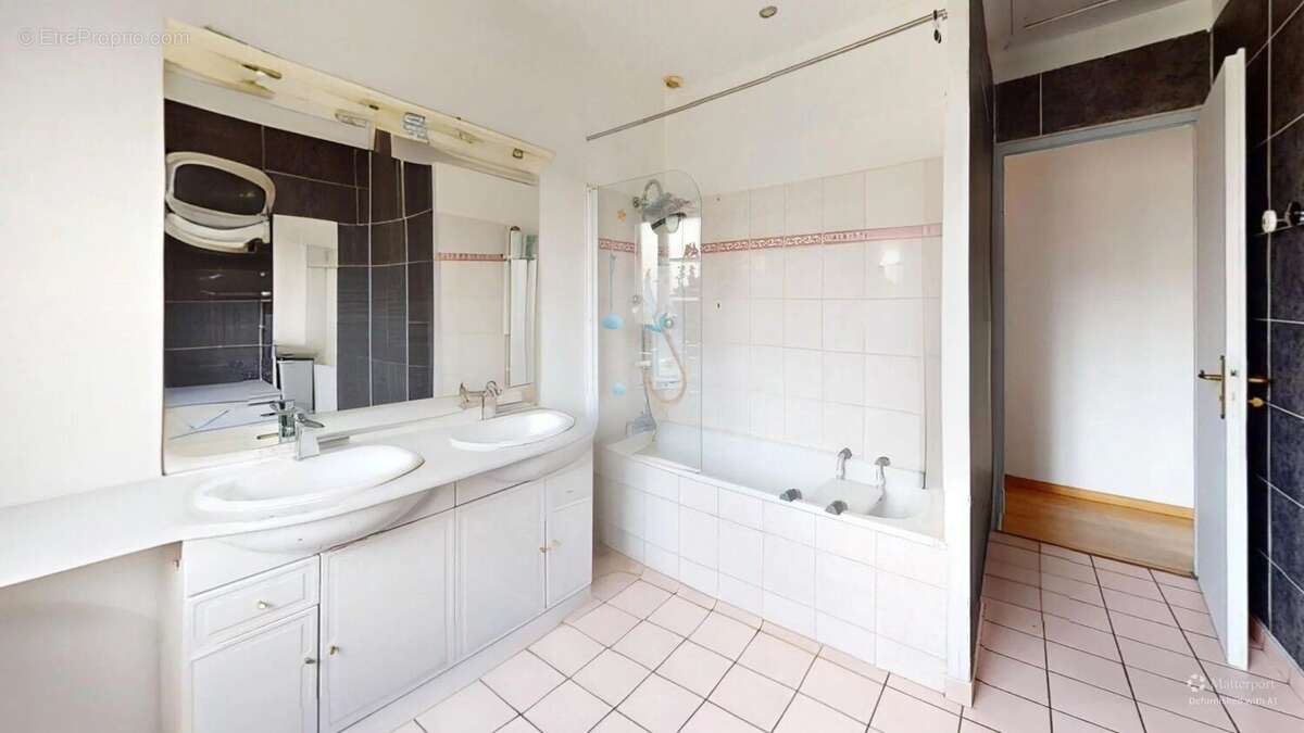 Maison à PONTAULT-COMBAULT