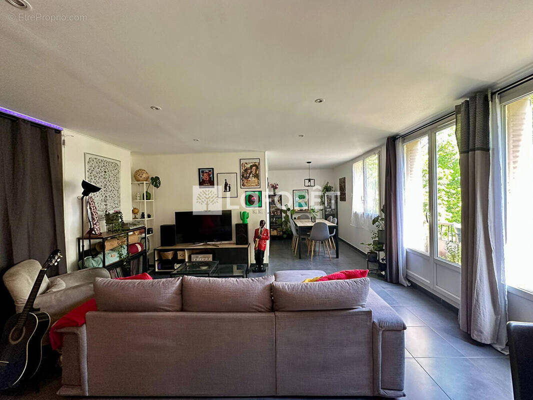 Appartement à VIRY-CHATILLON