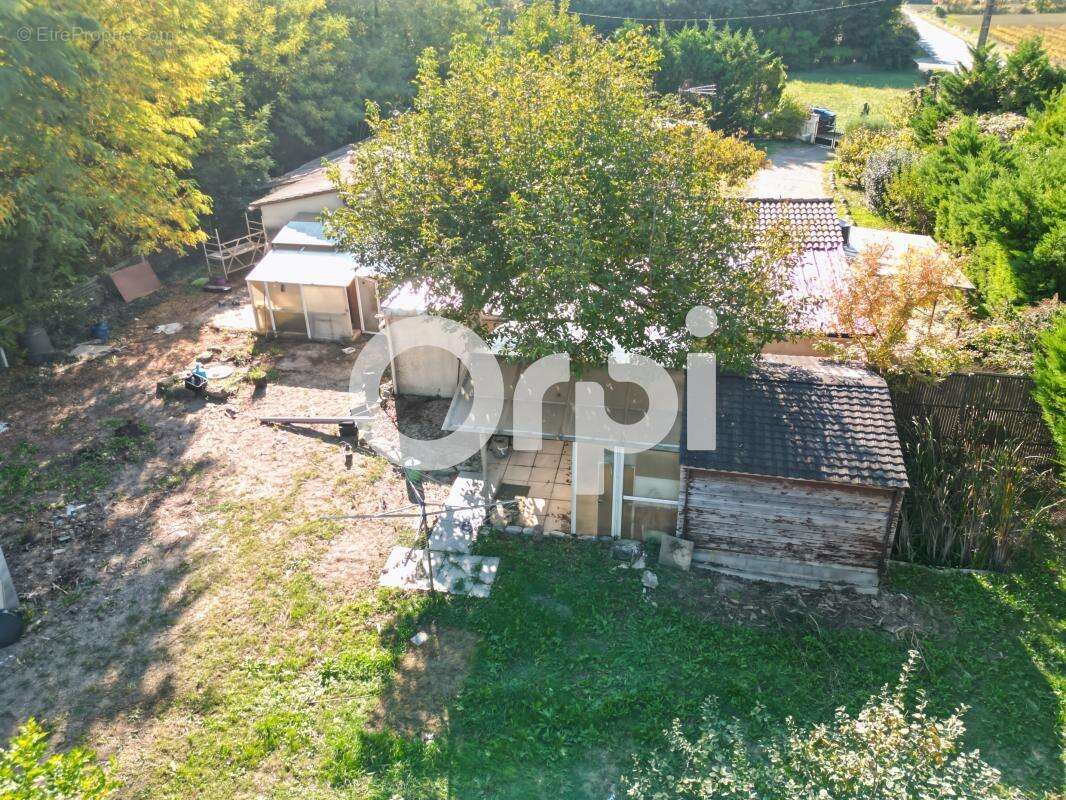 Maison à GROSPIERRES