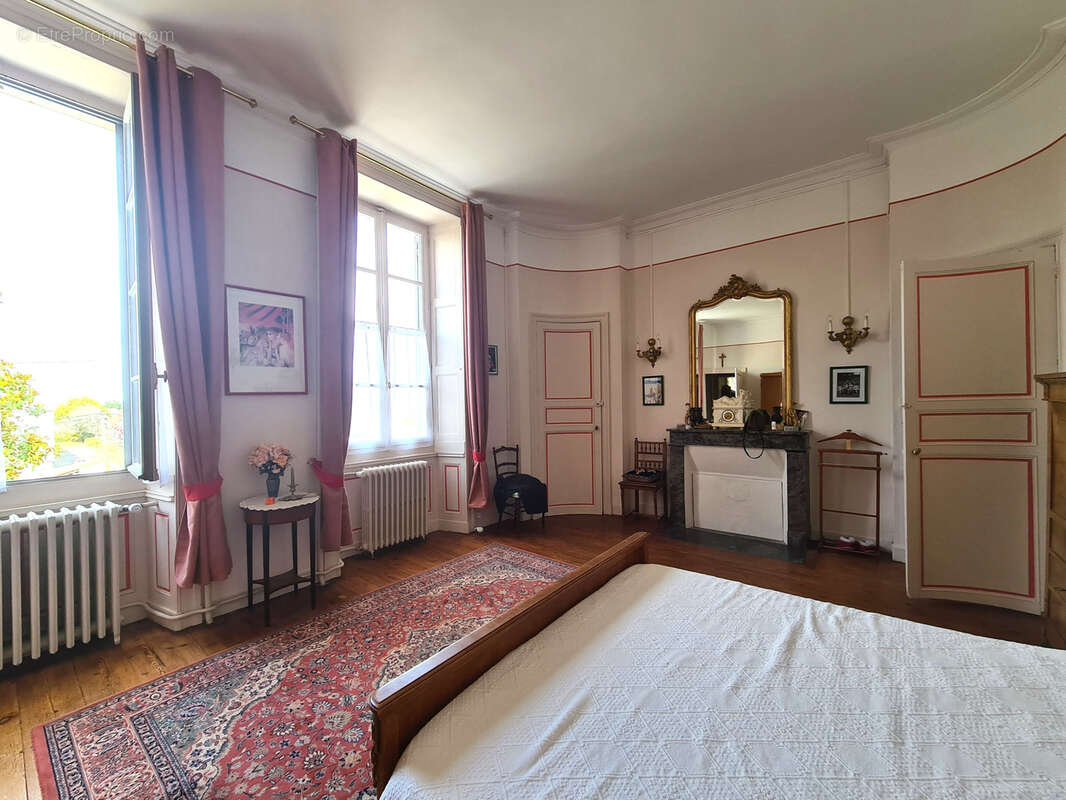 Maison à LA CHAPELLE-HEULIN