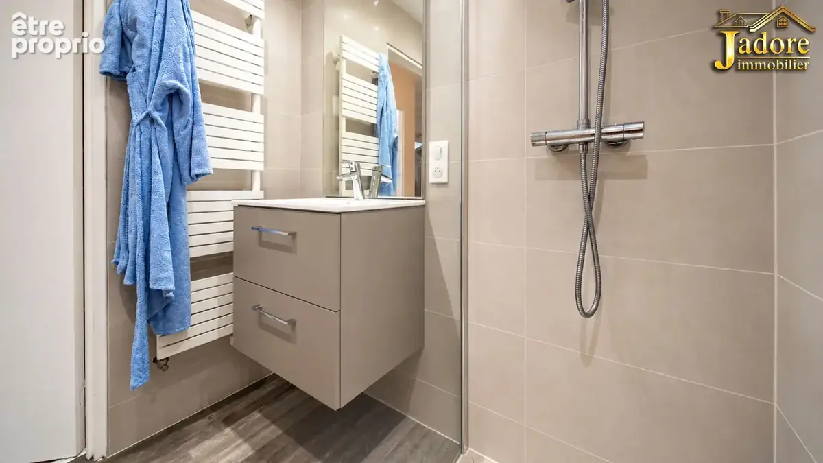 Appartement entierement renove - photo 12