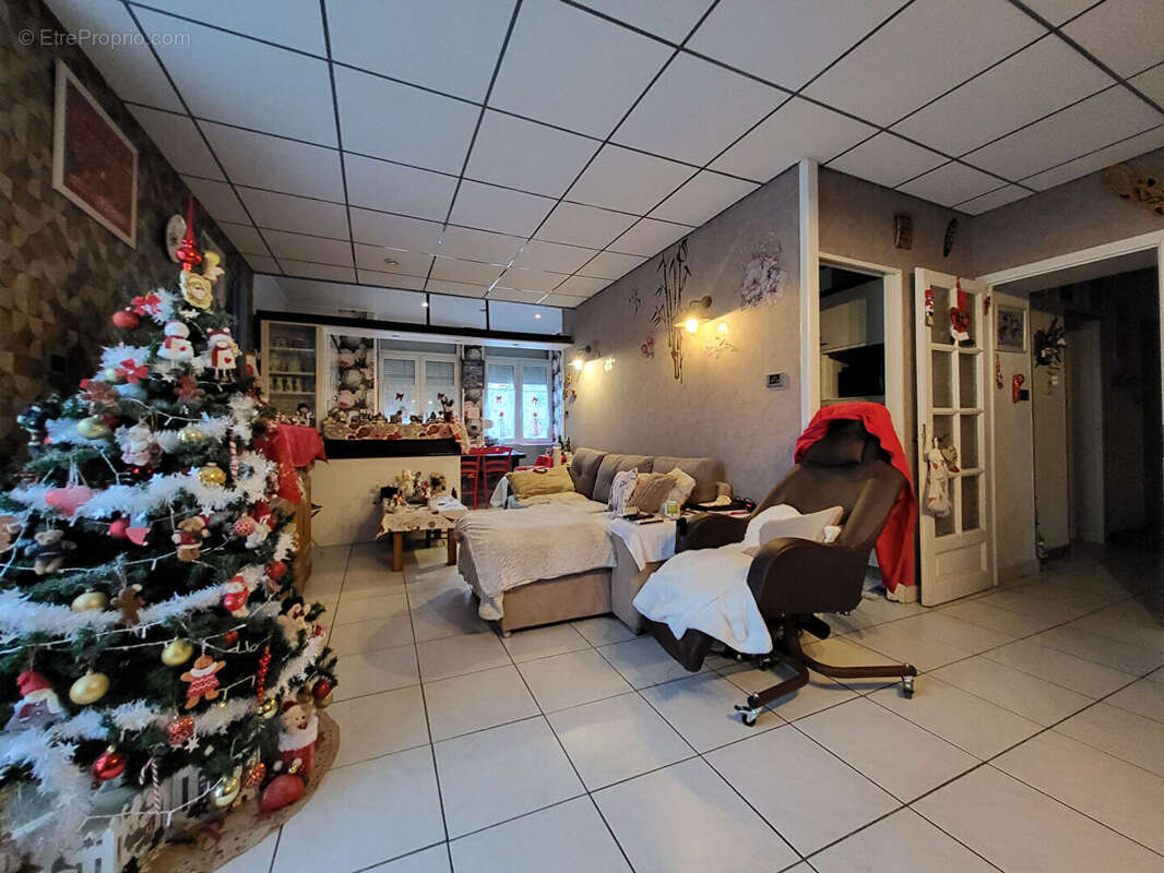 Appartement à AVRICOURT