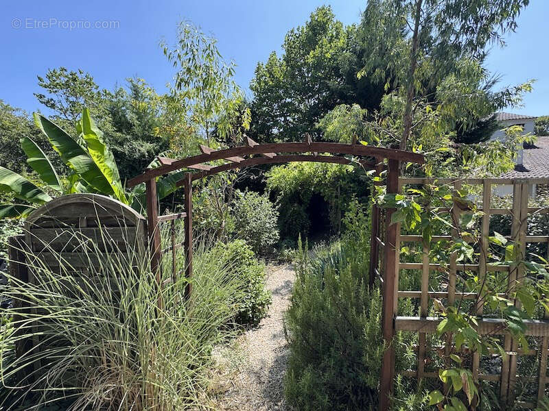Maison de village avec jardin - photo 7