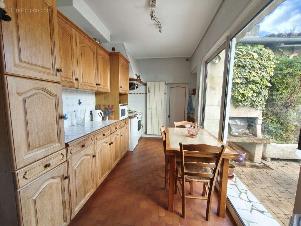 Maison à PONS