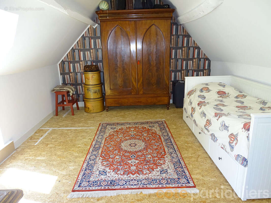 Maison à LE CHATELET