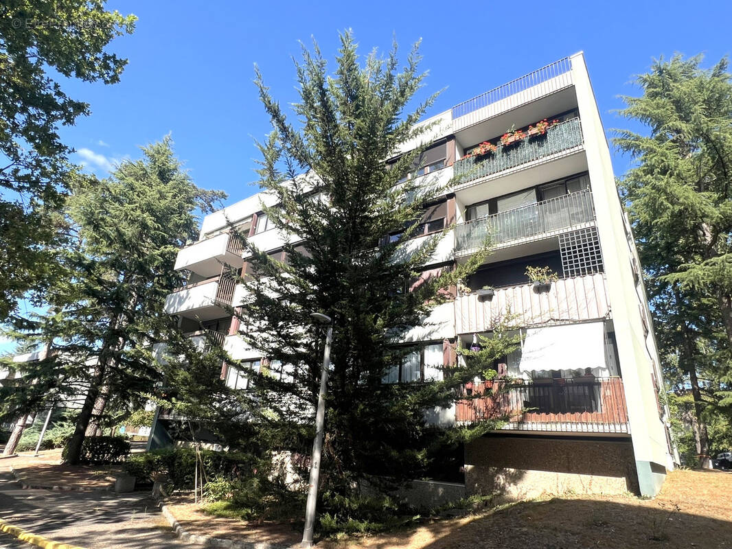 Appartement à MERY-SUR-OISE
