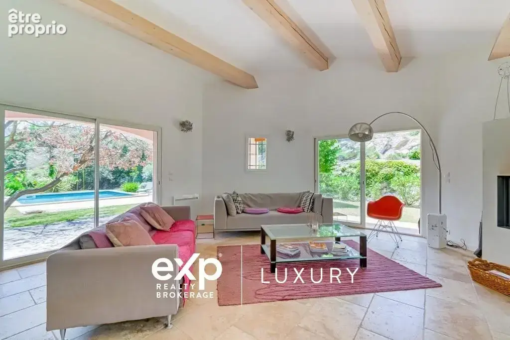 Maison 7 pièces 201 m² à vendre à Peyrolles-En-Provence (13860) - photo 6