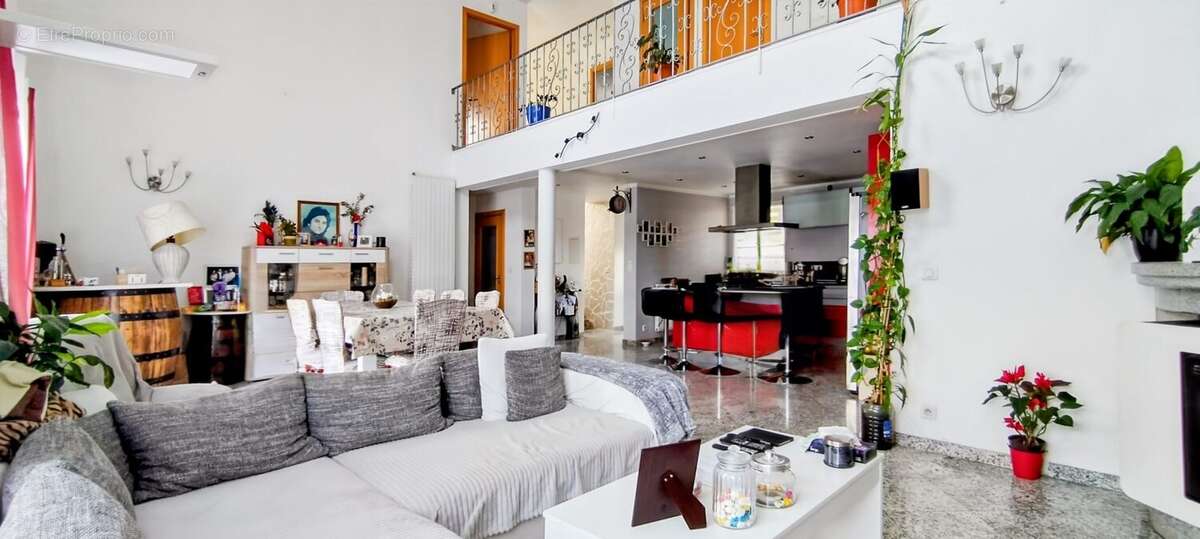 Maison à MONTLIGNON