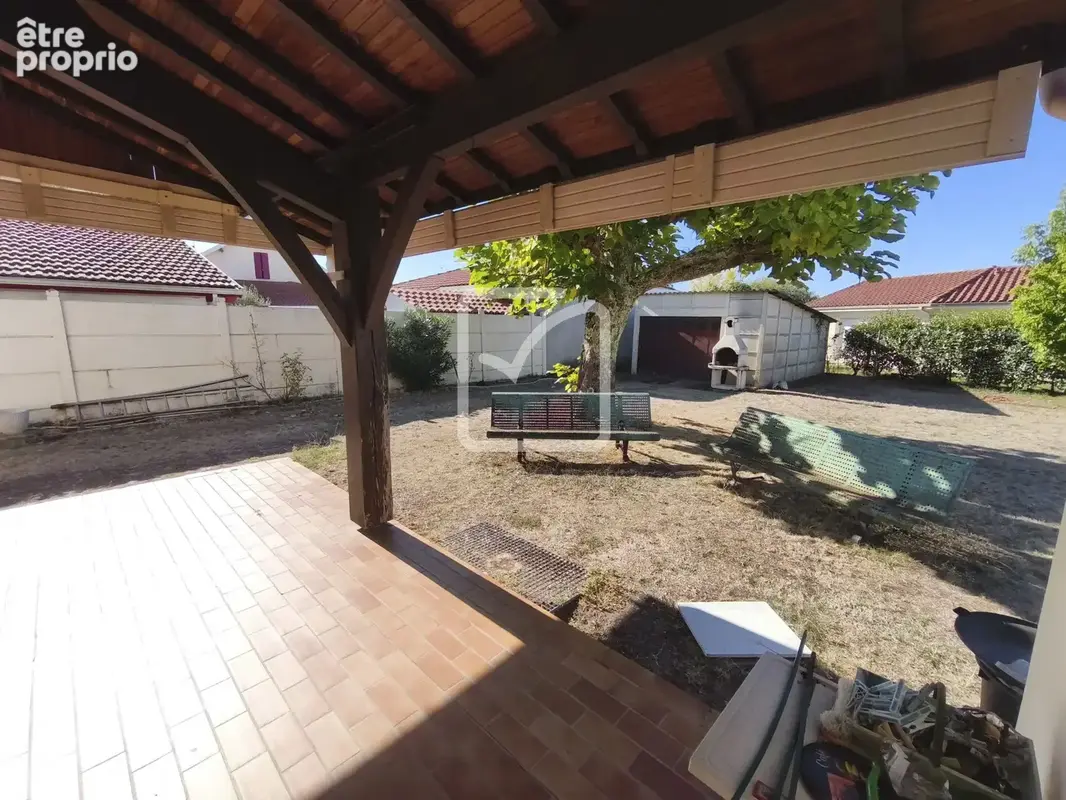 Biscarrosse centre-ville   maison de plain-pied avec garage indépendant et fort potentiel - photo 3