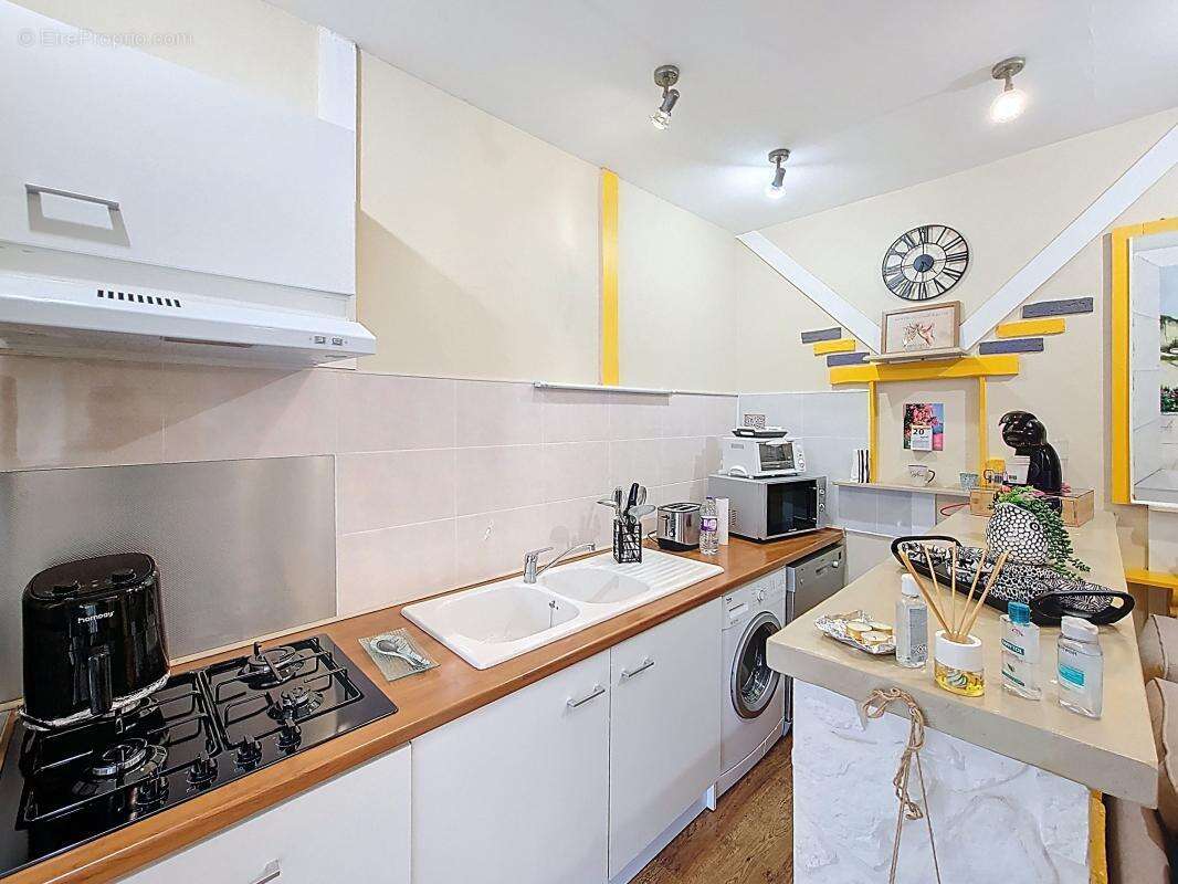 Appartement à POMAREZ