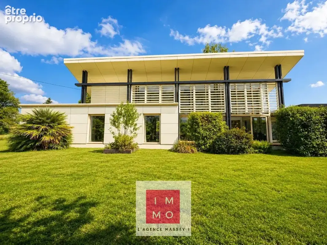 TARBES SUD : Une villa d’architecte au caractère exceptionnel - photo 9
