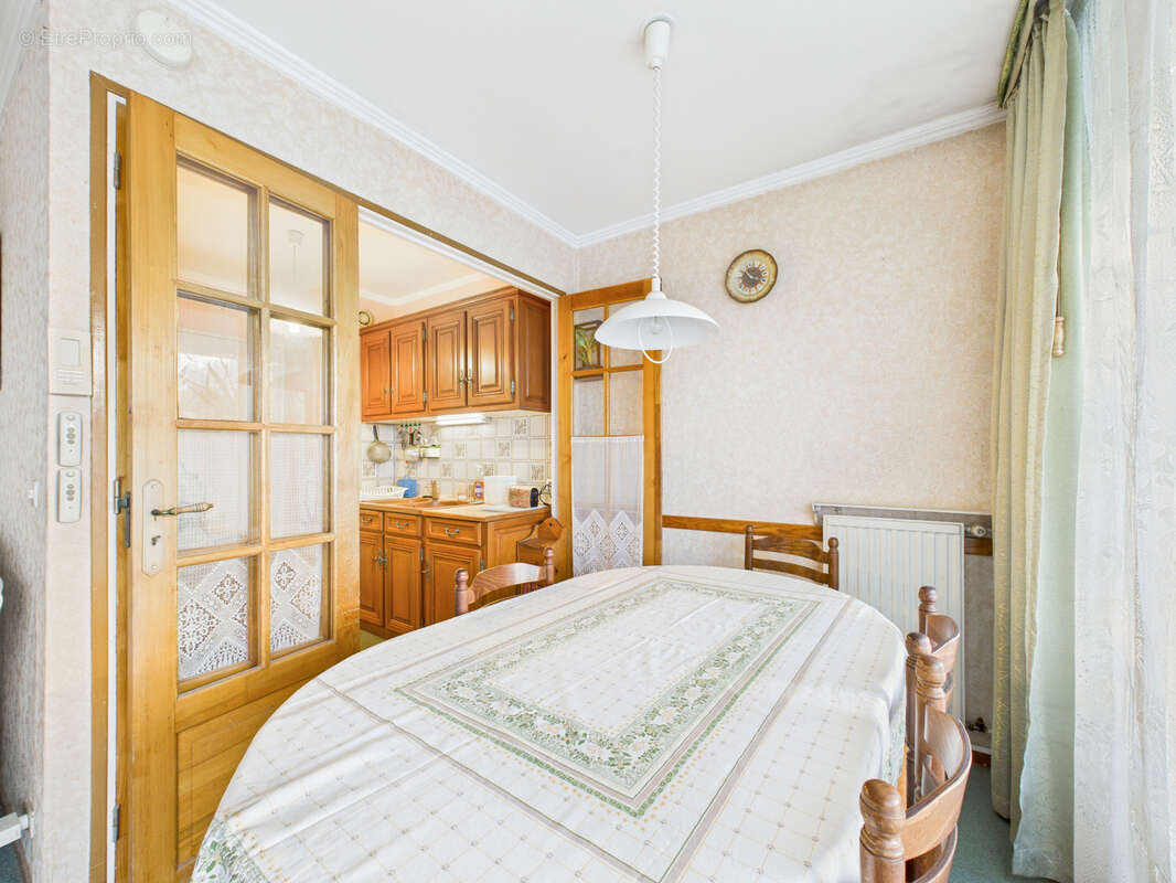 Appartement à SARTROUVILLE